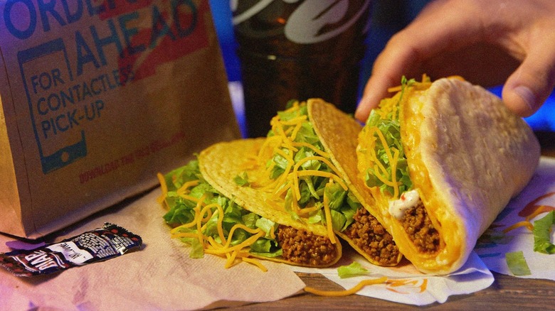 Taco Bell cheesy gordita crunch