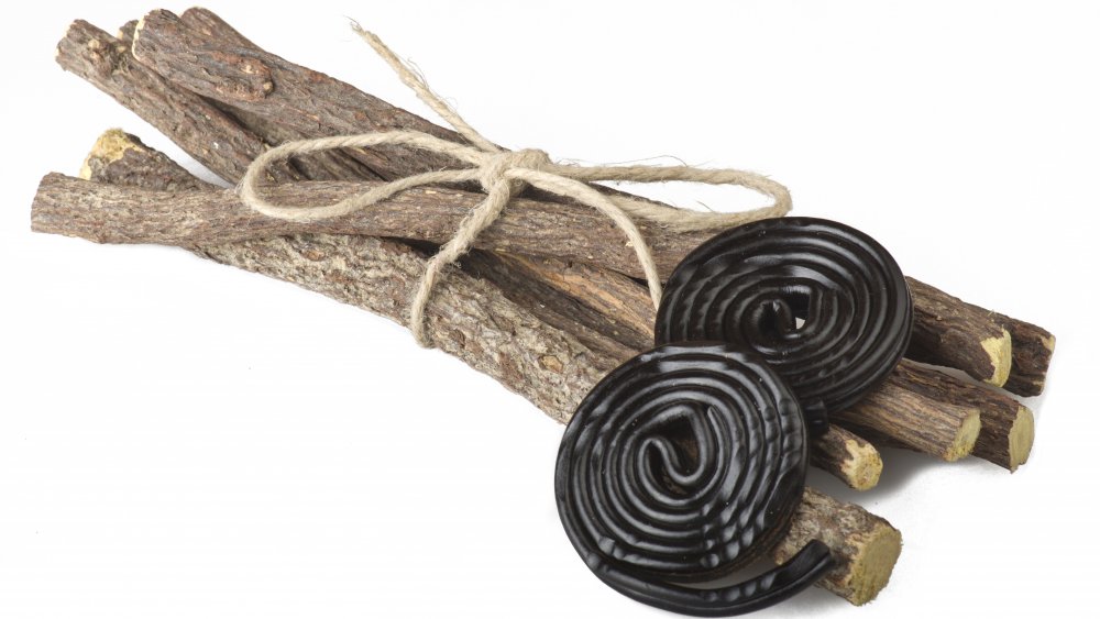 licorice root and black licorice candy