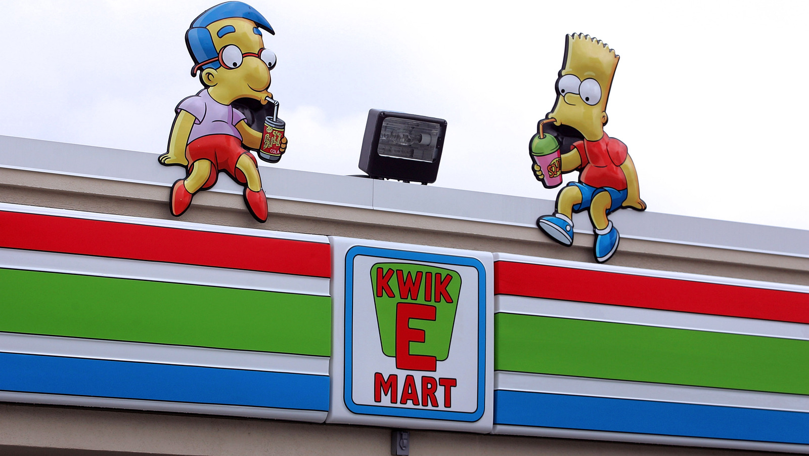 The Time 7Eleven Became The Simpsons' KwikEMarts