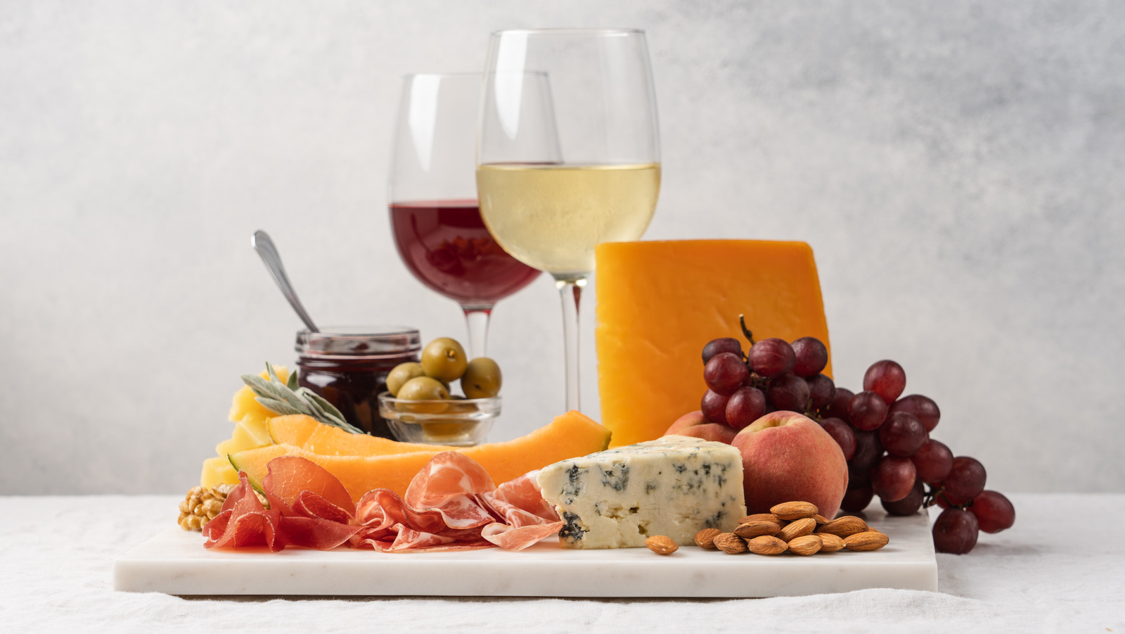 The Top 2 Cheese And Jam Pairing Tips For Better Charcuterie Boards