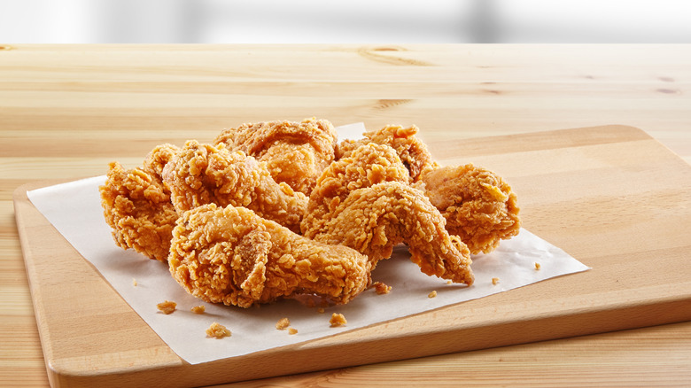 Fried chicken on cutting board