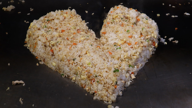Heart-shaped fried rice