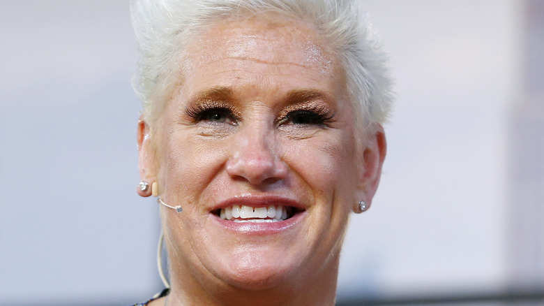 Anne Burrell smiling