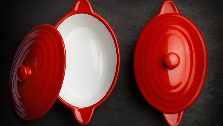 casserole dish
