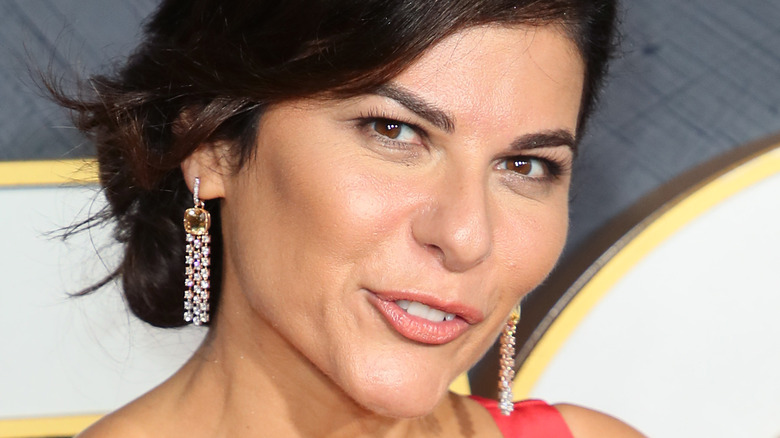  Nilou Motamed close-up