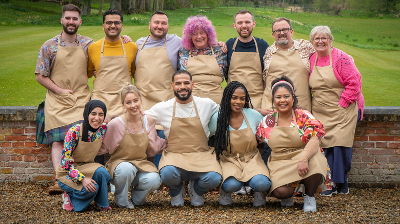  Świetni brytyjscy zawodnicy Bake Off Season 13 w beżowych fartuchach