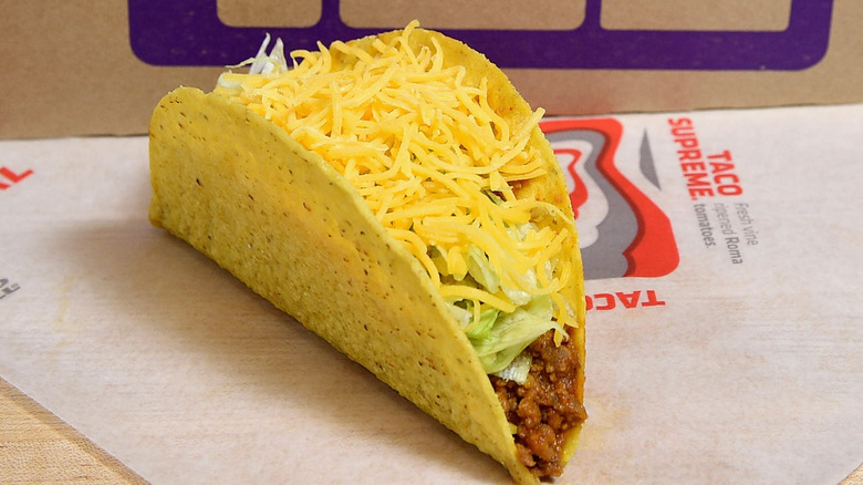 Taco Bell crunchy taco