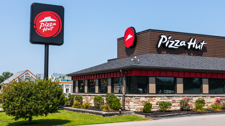 Pizza Hut restaurant