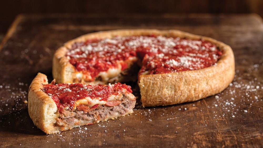 Uno Pizzeria deep dish sausage pizza