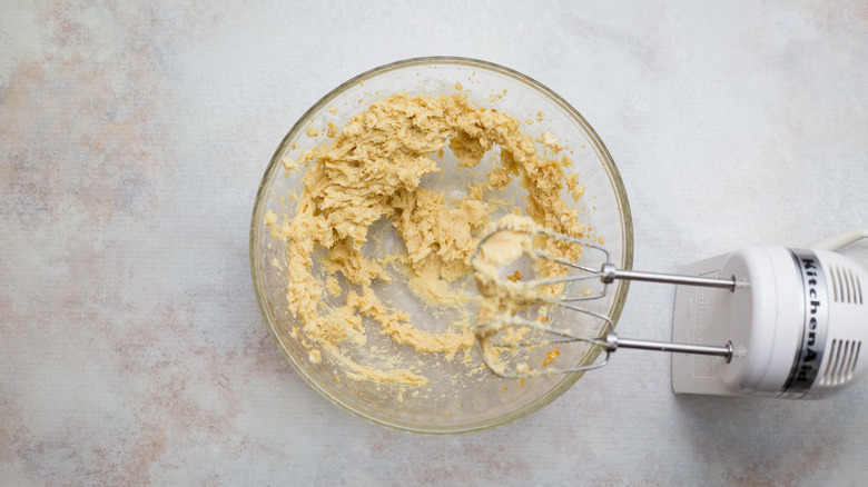 butter and sugar in bowl