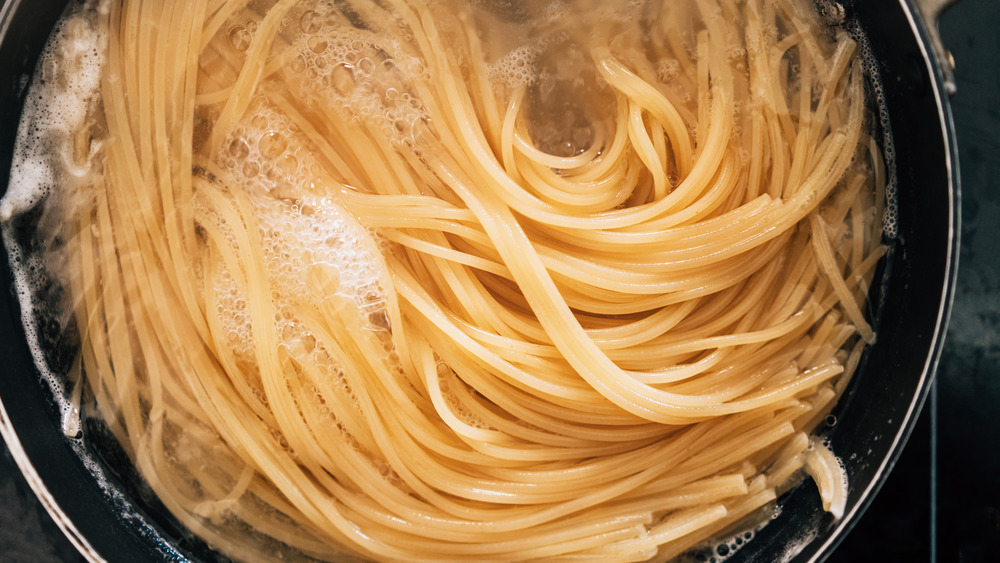 Pot of spaghetti noodles