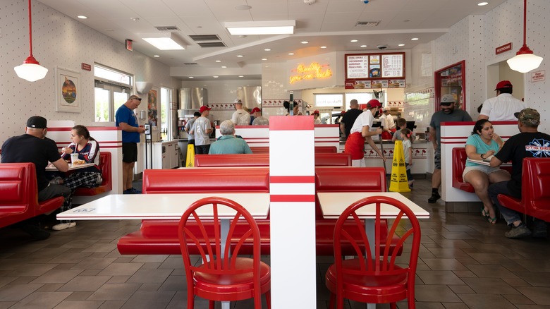 In-N-Out restaurant interior