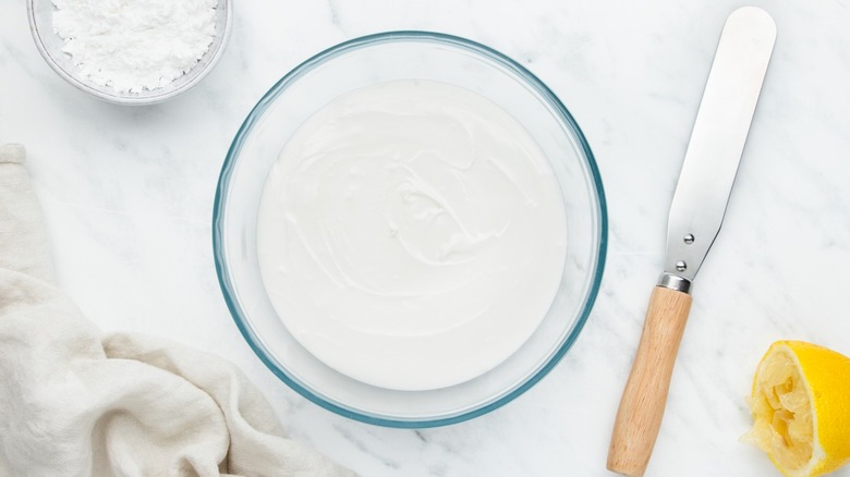 Royal icing in bowl