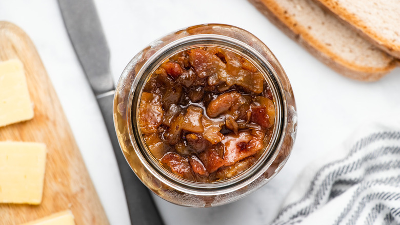 jar of bacon jam with sliced bread