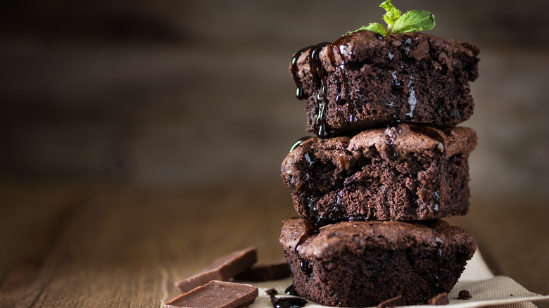 A stack of brownies