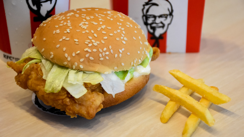KFC burgers with lettuce