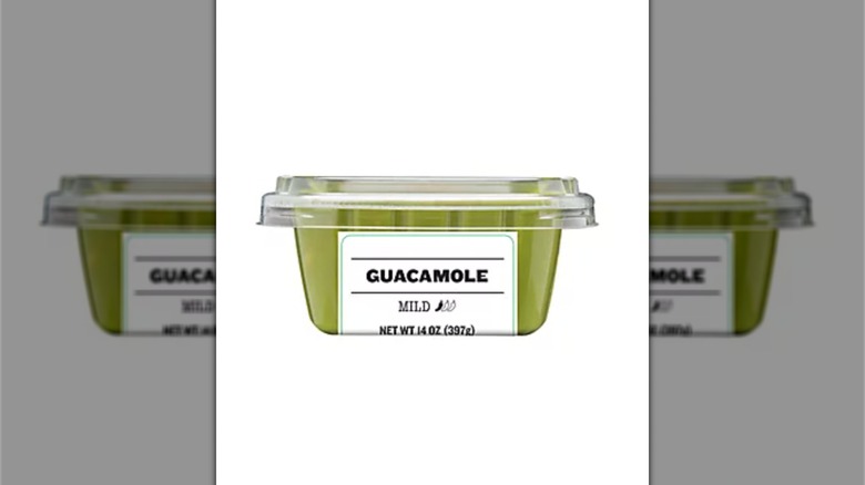 Albertsons mild guacamole plastic container
