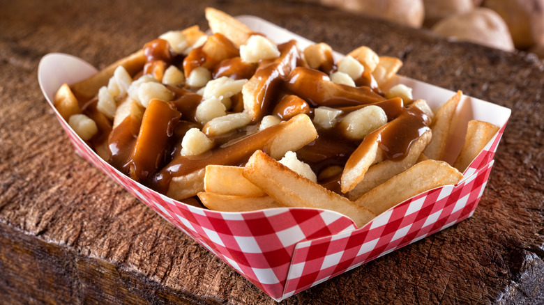 poutine with gravy and cheese curds