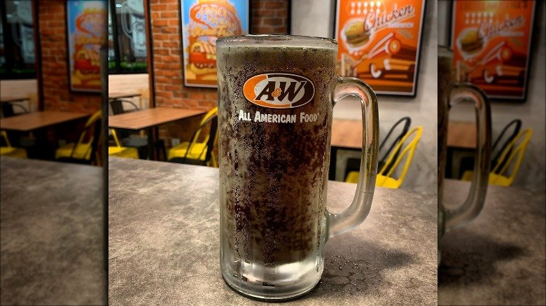 rootbeer in mug