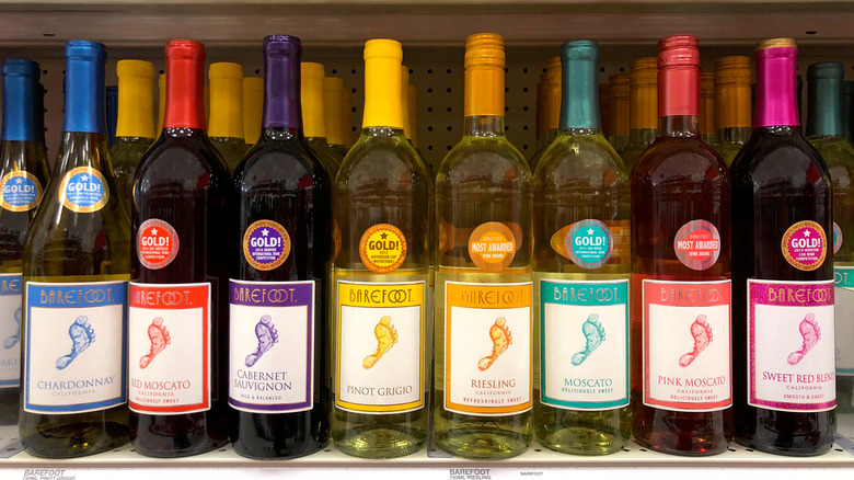barefoot wines on shelf