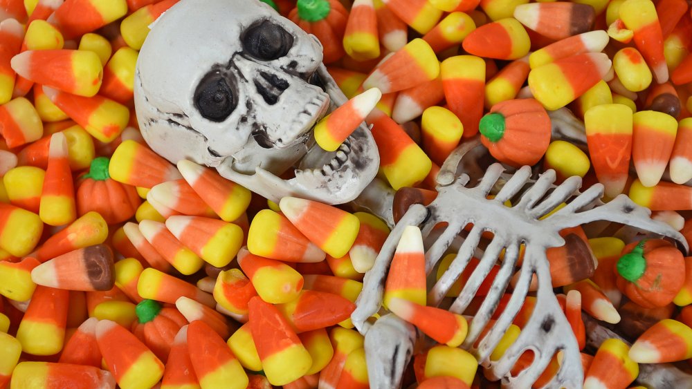 what-do-the-pros-think-of-candy-corn-pizza-1571062757.jpg