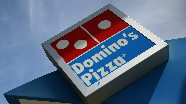 Domino's pizza sign