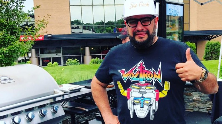carl ruiz with grill