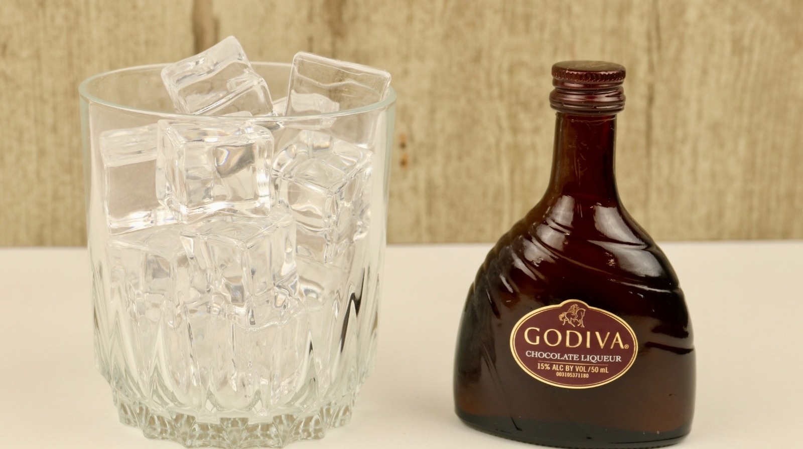 その他 GODIVA Chocolate Liqueur Godiva Chocolate Liqueur | ReserveBar