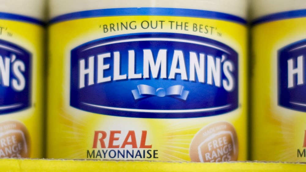 Hellmann's mayo label with blue ribbon