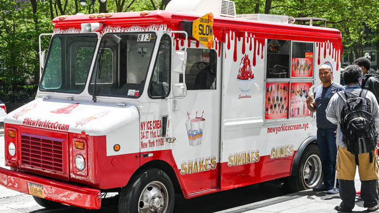 Ice cream truck line