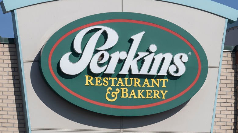 Perkins Restaurant & Bakery, green sign 