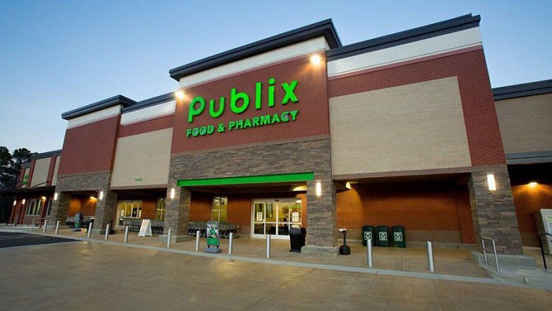 Publix store exterior