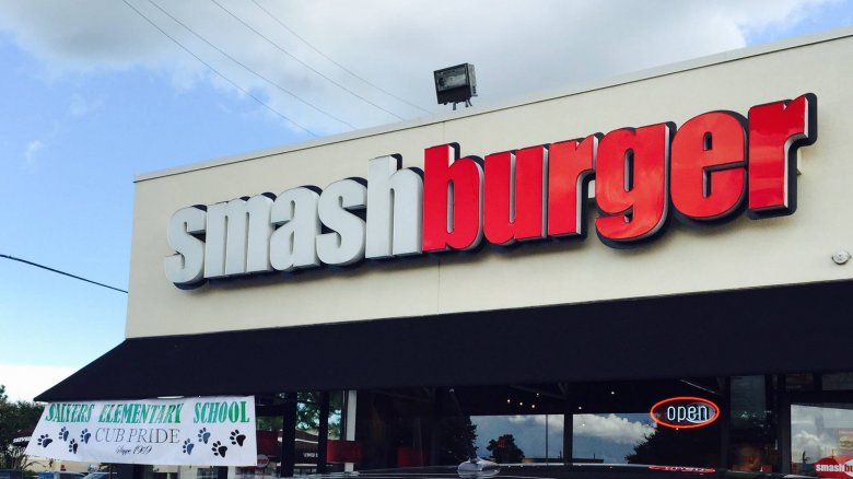 Smashburger exterior sign