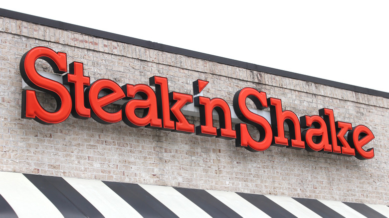 steak n' shake sign