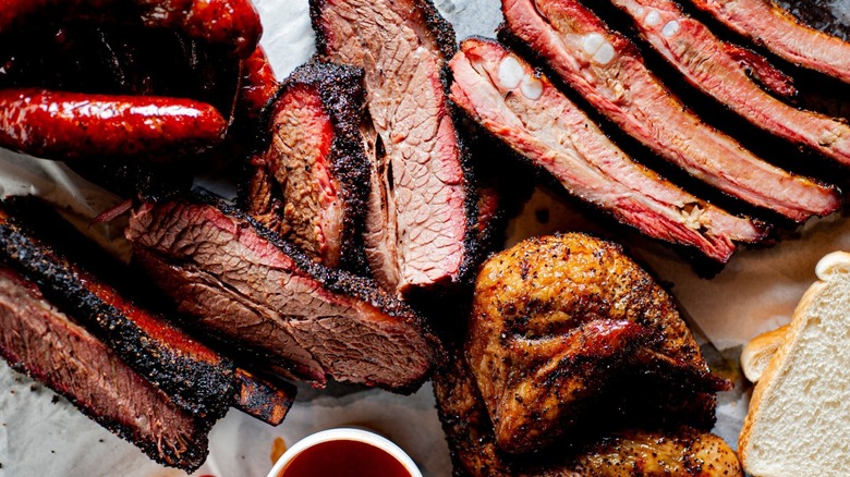 plate of Texas barbecue