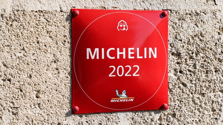 Michelin restaurant sign