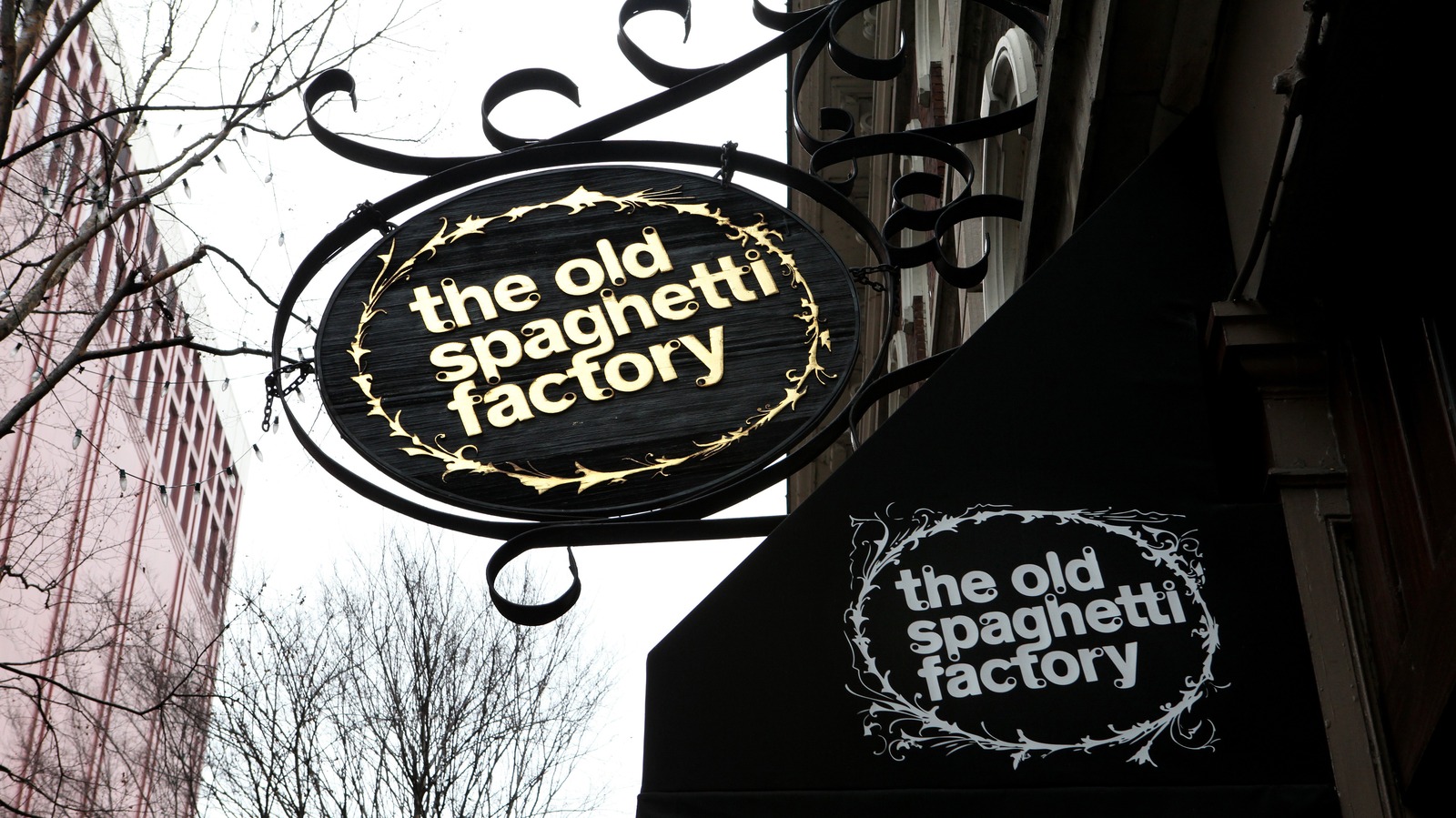 The old spaghetti factory 11 facts about the restaurant