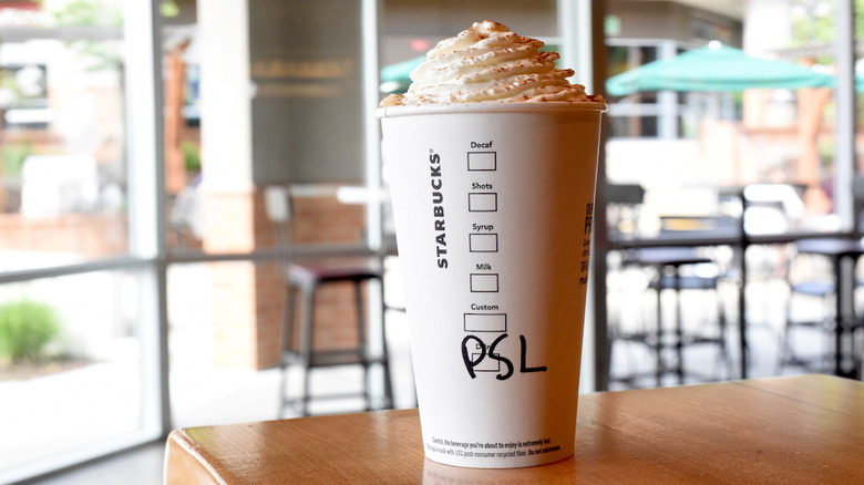 starbucks pumpkin spice latte