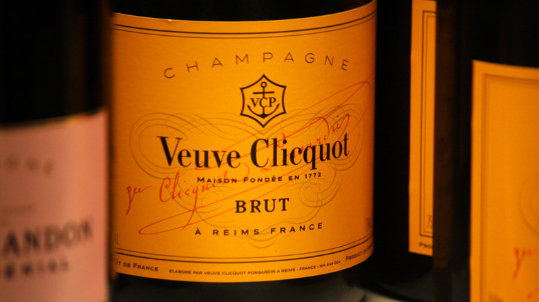 veuve clicquot bottle