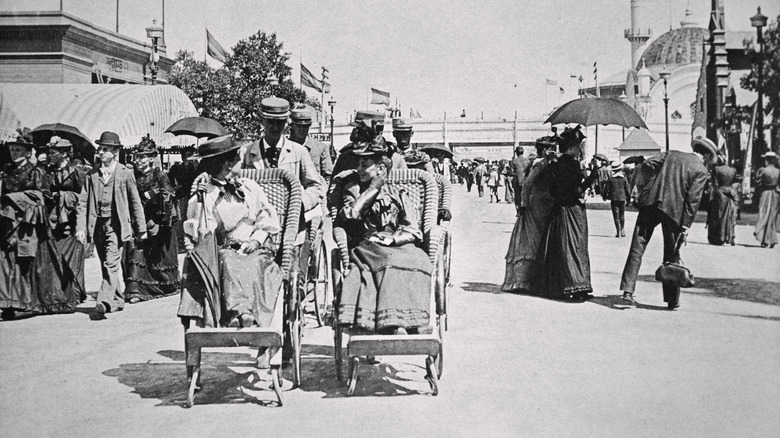 people at the 1893 world's fair