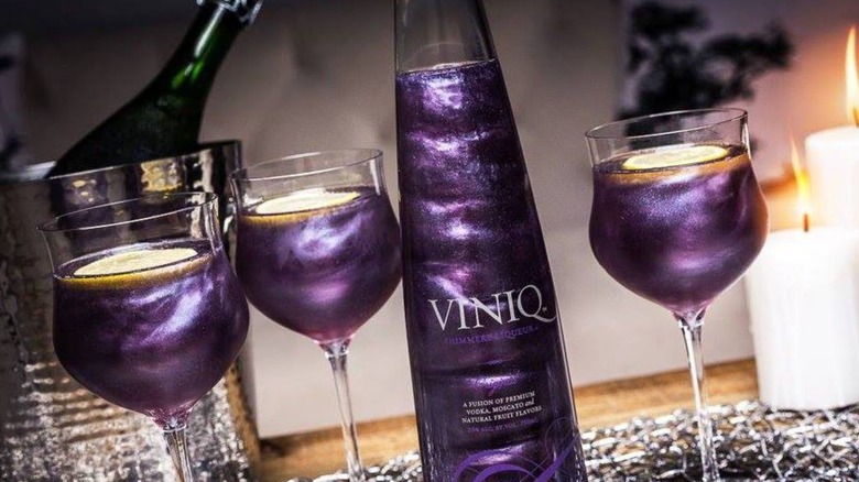 Viniq Shimmery Liqueur bottle and glasses