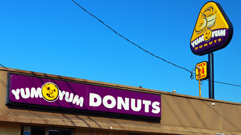 Exterior of a Yum Yum Donuts location