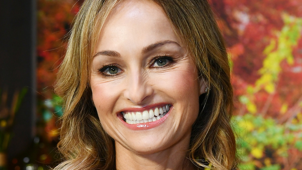 Giada De Laurentiis with fall background