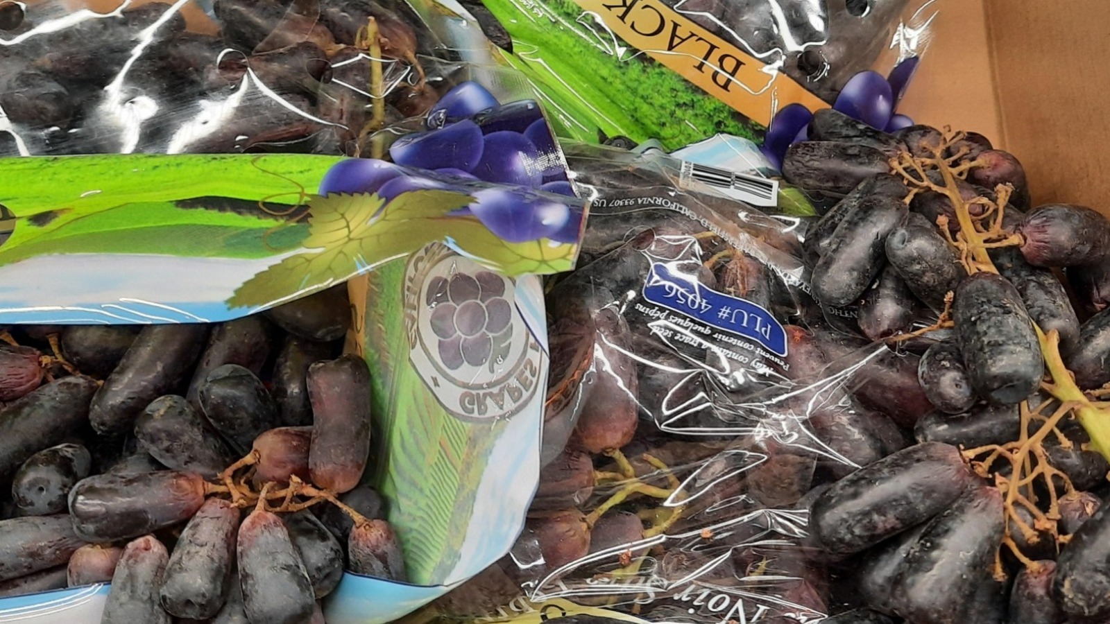 The Unusual Grapes You Can Now Get At Aldi