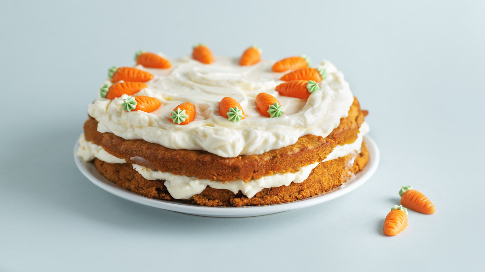 https://www.mashed.com/img/gallery/the-unusual-ingredient-you-should-add-to-your-pineapple-carrot-cake/l-intro-1662993747.jpg
