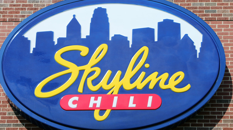 A sign at a Skyline Chili restaurant