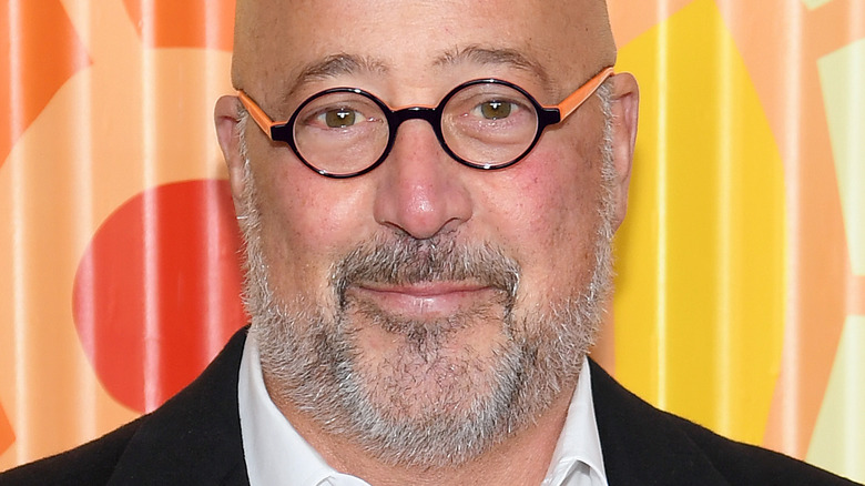 Headshot of Andrew Zimmern