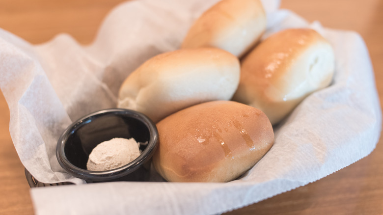 Texas Roadhouse rolls with butter