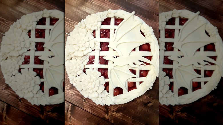 Pie crust in shape of dragon and flowers