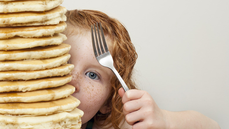  pancakes and a redhead child